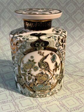 Saji Japan fine porcelain vanity boudoir perfume bottle decor vintage